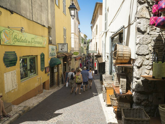 antibes2