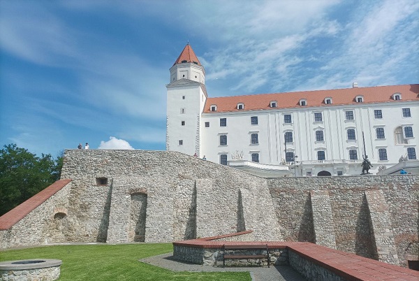 castello_bratislava.jpg