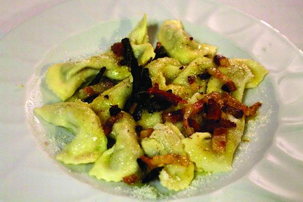 dafranco casoncei fatti in casa con sugo di pancetta r20x