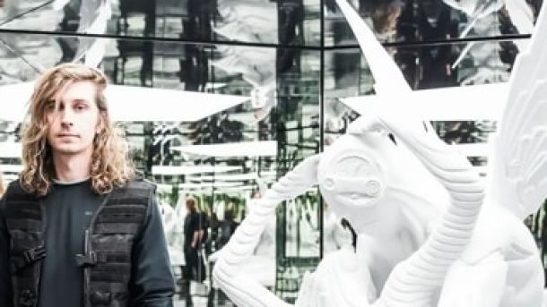'Artificial Beauty', la mostra che indaga il rapporto tra arte, bellezza e tecnologia